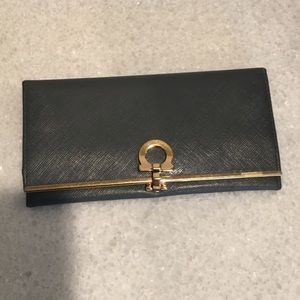 Salvatore Ferragamo Icona Continental wallet